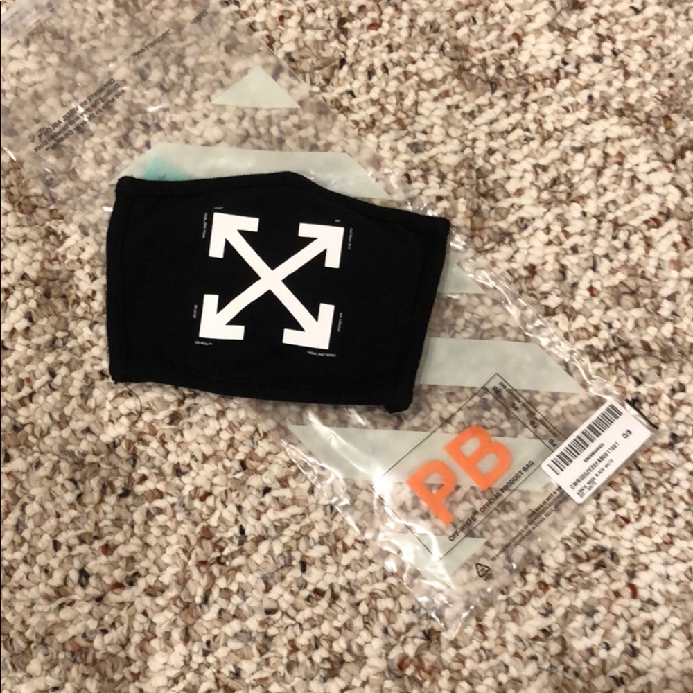 Off-White Black Face Mask